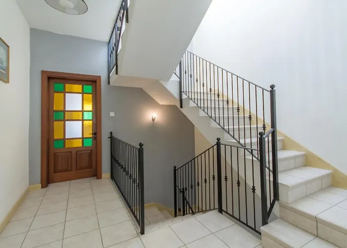 Well Located Townhouse & Courtyard Kalka - Happy Сasa de vacaciones Kalkara